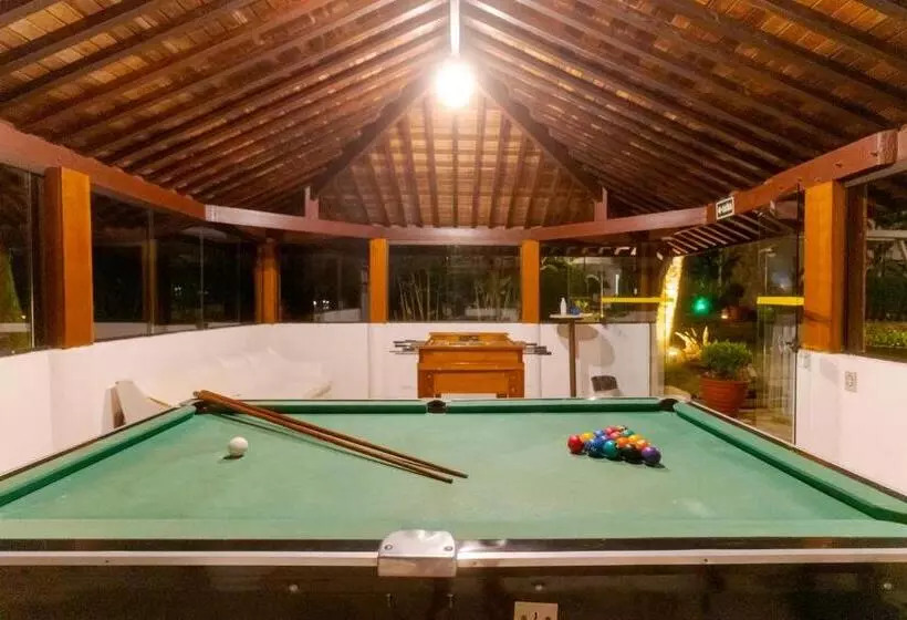 ホテル Pousada Una