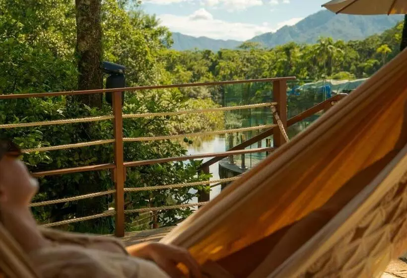 ホテル Pousada Una