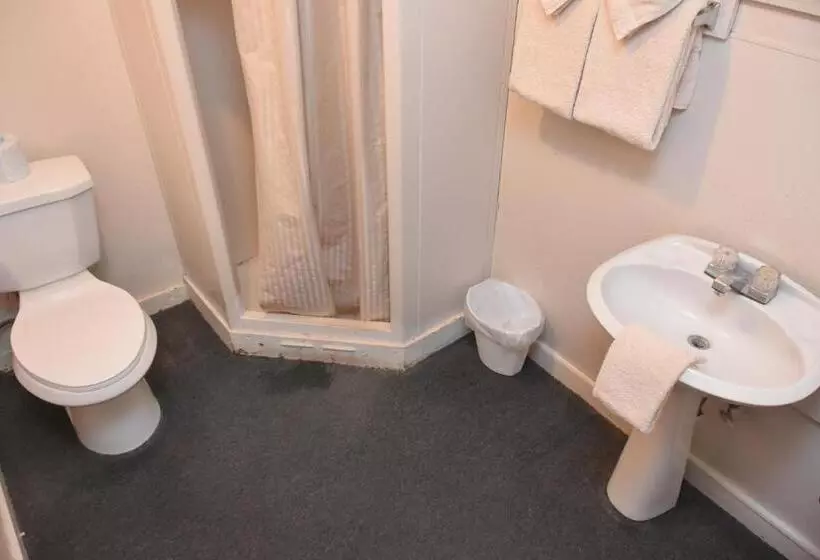 Panamint Springs Motel & Tents