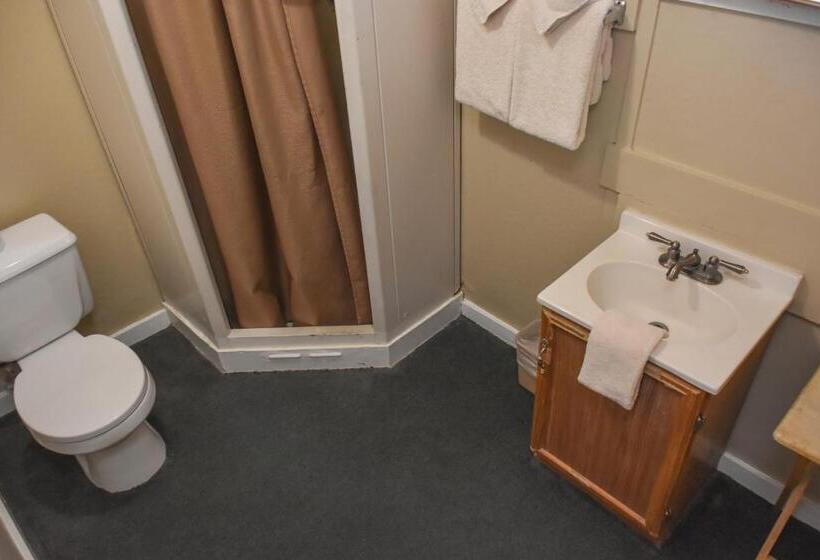 Panamint Springs Motel & Tents