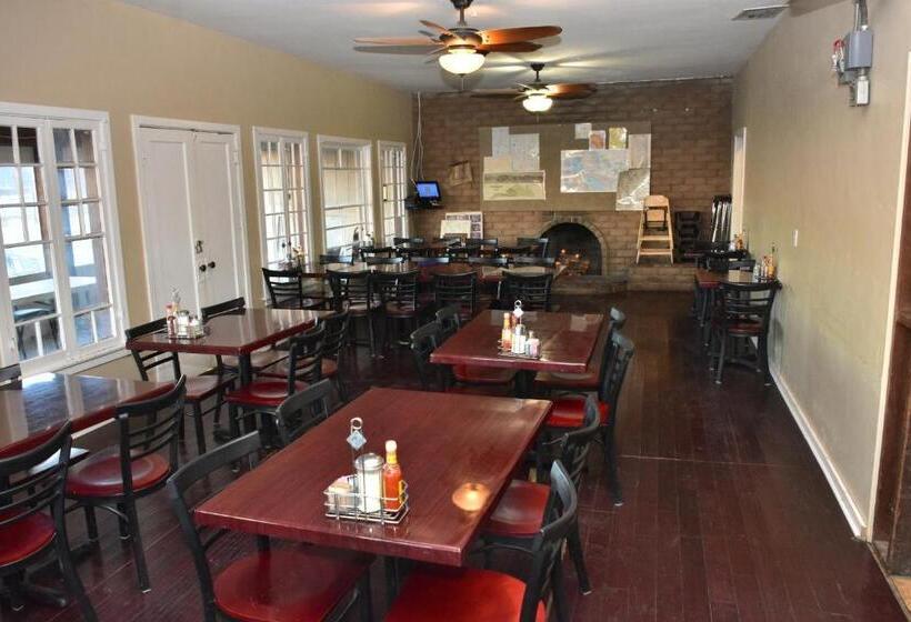 Panamint Springs Motel & Tents