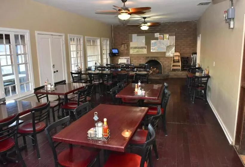 Panamint Springs Motel & Tents