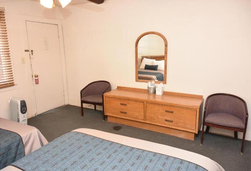 Panamint Springs Motel & Tents