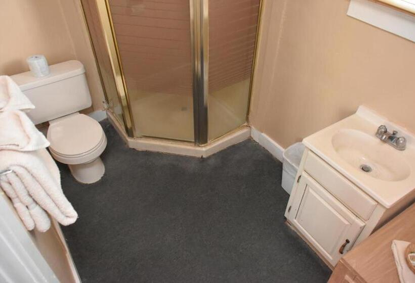 Panamint Springs Motel & Tents