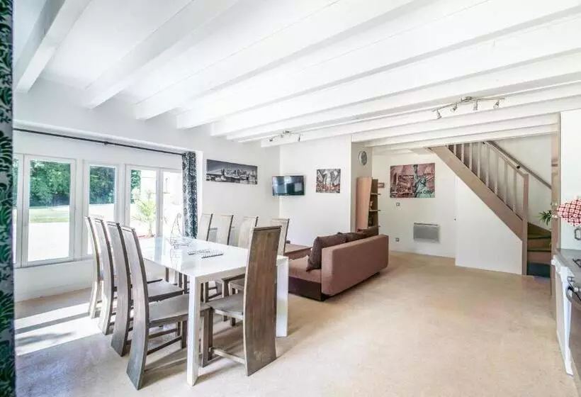 Majatalo Château De Baillant   Futuroscope