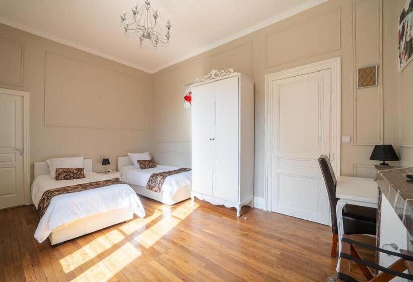 פנסיון Château De Baillant Futuroscope