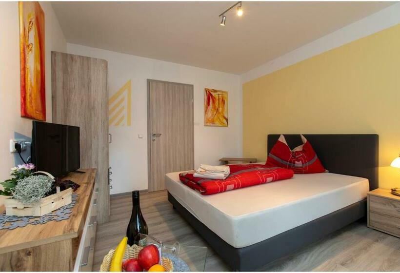 فندق صغير Gasthof Weingrill