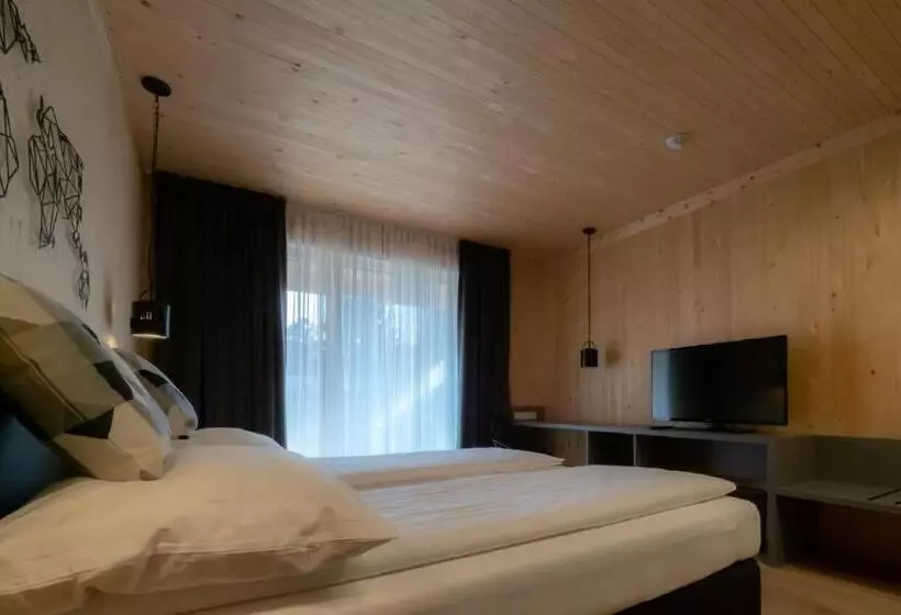 Retkeilymaja Gästehaus & Hofladen Familie öllerer