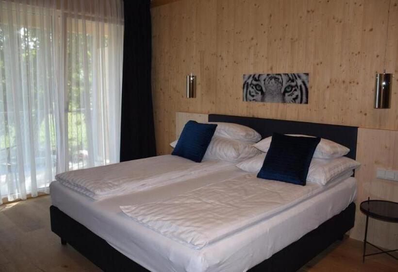 호스텔 Gästehaus & Hofladen Familie öllerer