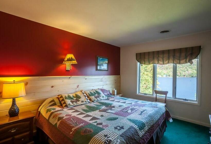 فندق صغير The Big Moose Inn