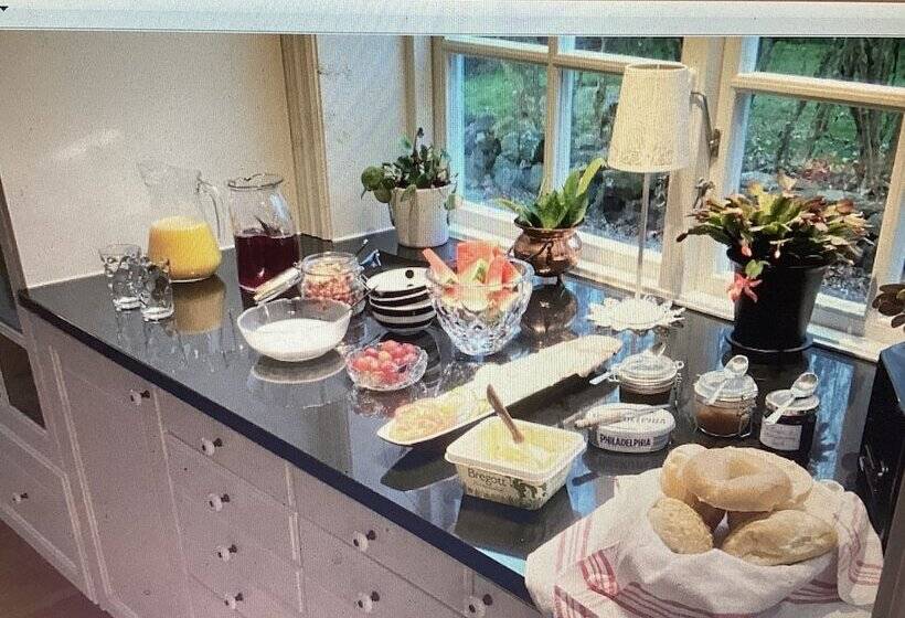 Ameriden Bed And Breakfast