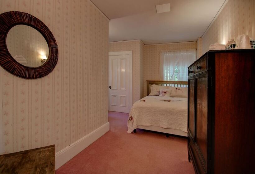 ベッドアンドブレックファースト Old Corner Inn