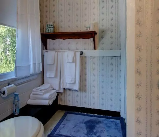 Aamiaismajoitus (B&B) Old Corner Inn