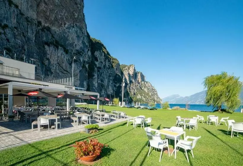 Campione Univela Hostel