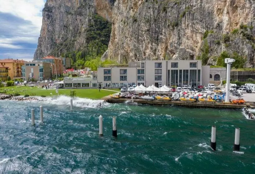 Campione Univela Hostel