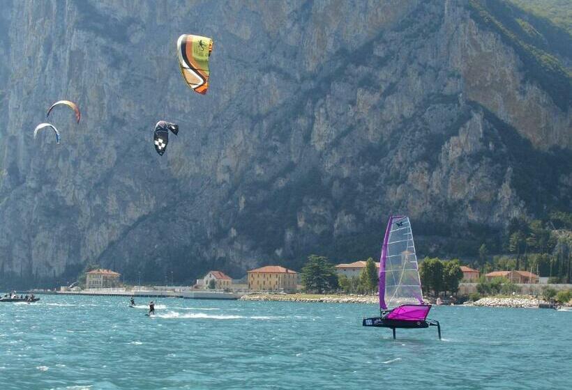 Campione Univela Hostel