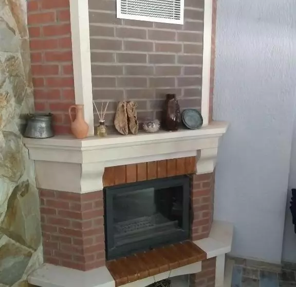 Eli̇kti̇ Buti̇k Otel