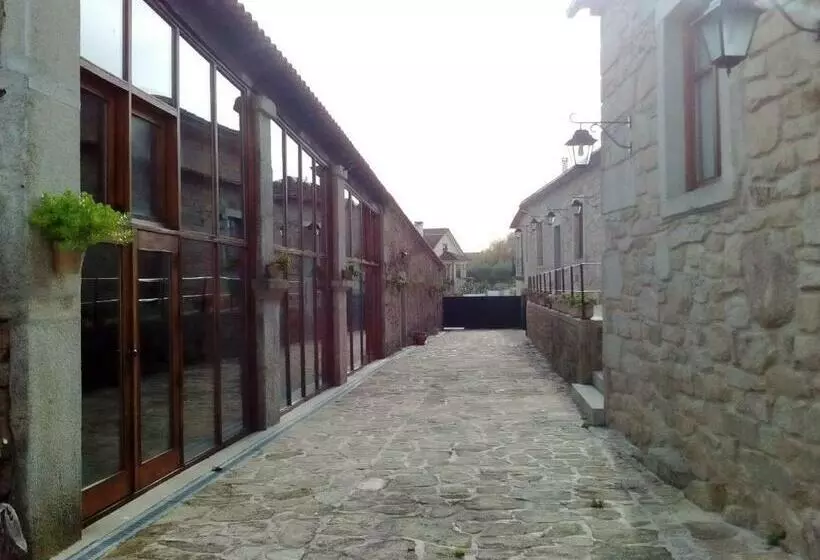 ホテル Casa Dos Pombais De Caçarelhos Rural