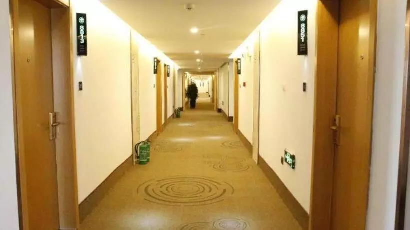 ホテル Greentree Inn Ordos Kangbashi District Ulan Mulun Street Branch