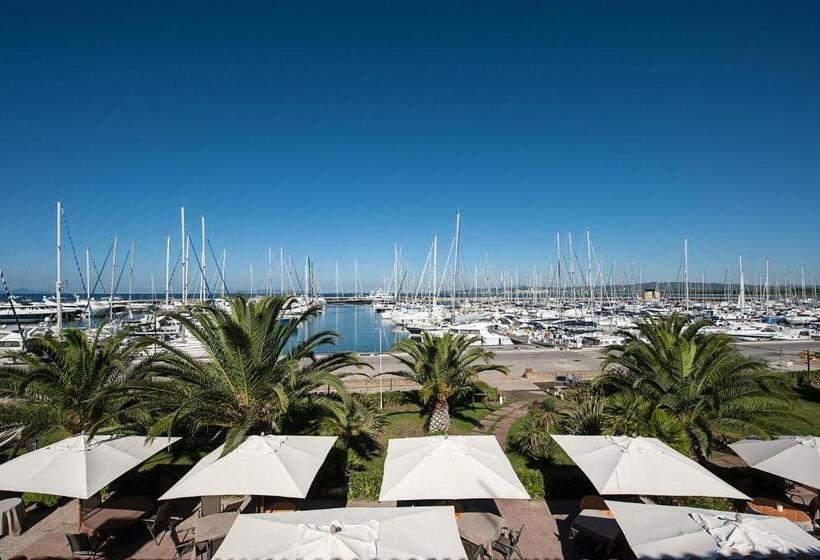 Отель Parco Delle Cale