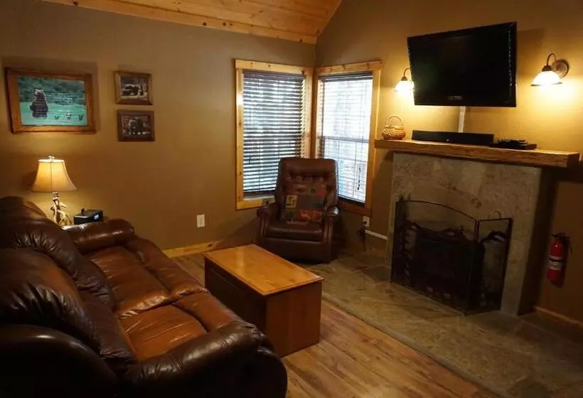 Hotelli Shaver Lake Village