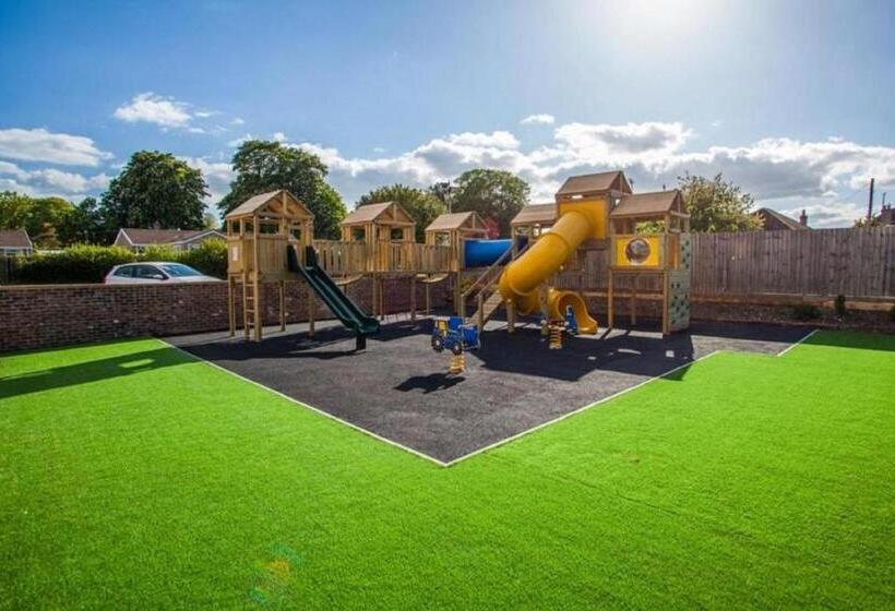 酒店 The Black Dog Inn