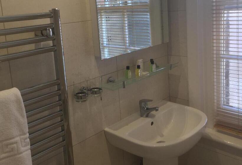 酒店 The Black Dog Inn