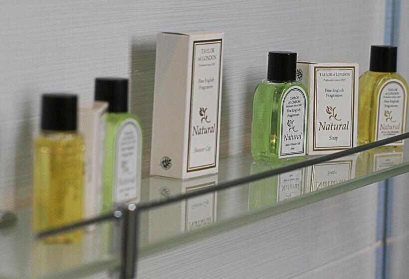 酒店 The Black Dog Inn