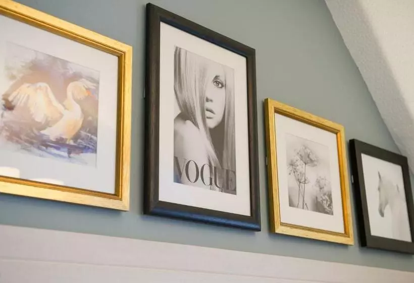 Hotelli The Swan Inn By Innkeeper S Collection