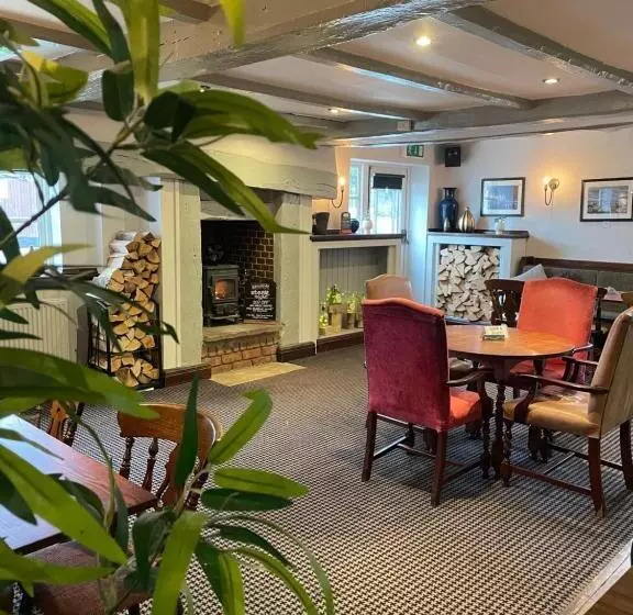 Hotelli Tollemache Arms