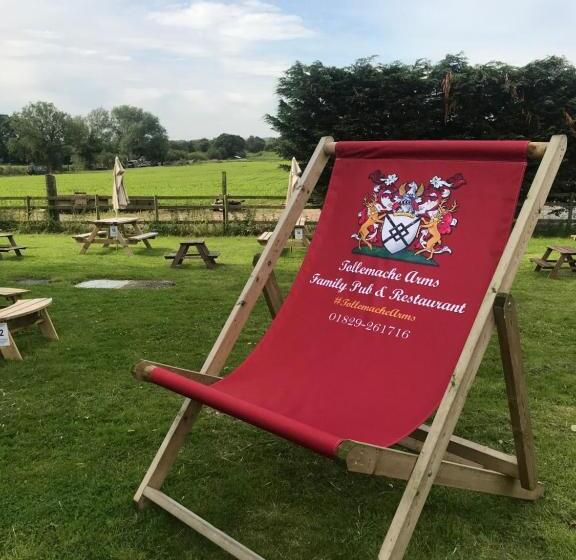 호텔 Tollemache Arms