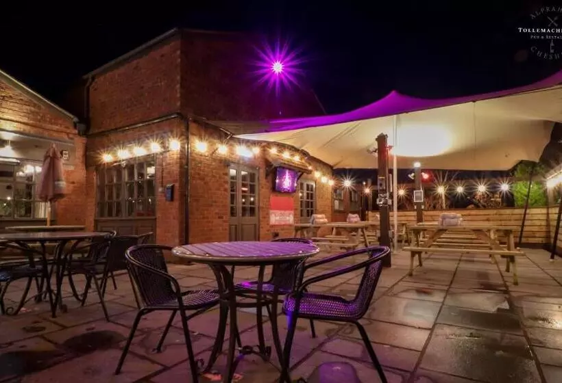 Hotelli Tollemache Arms