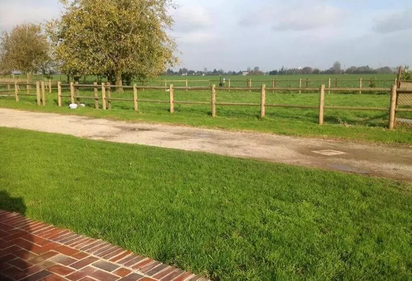 Majatalo Maison D Hôtes Le Saint Aubin