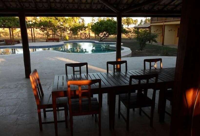 ペンション Pousada Angá