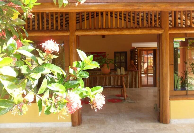 ペンション Pousada Angá