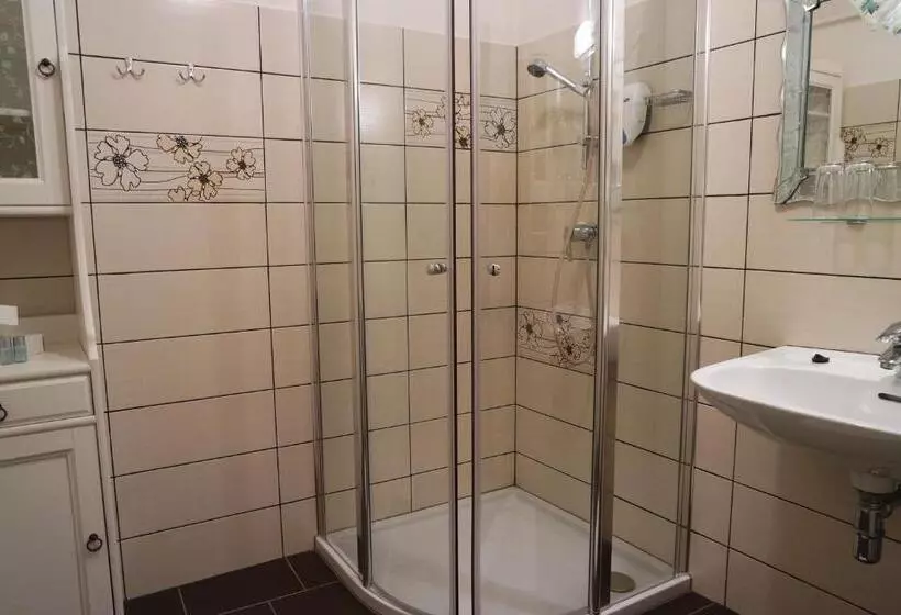 Pension Landhaus Ingrid B&b