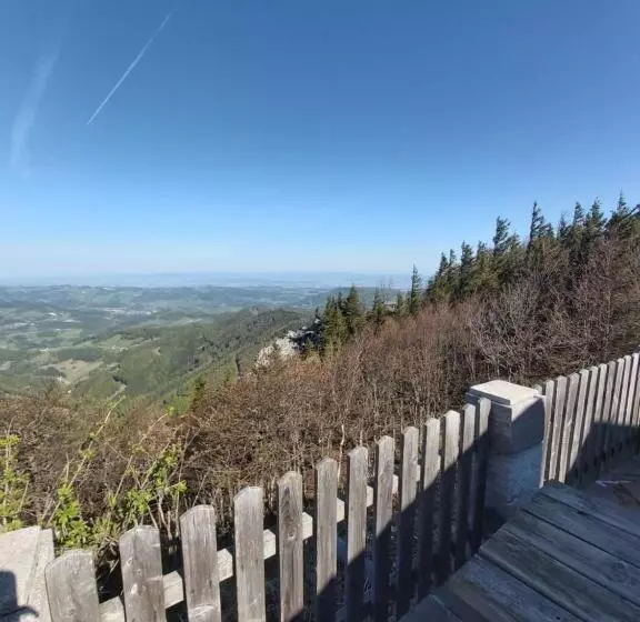 Pension Landhaus Ingrid B&b