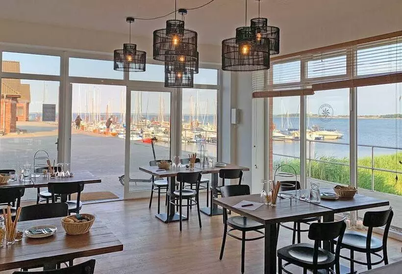 Lomakeskus Bades Huk Marina