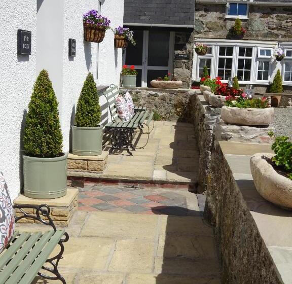 Yr Hen Felin The Old Mill B&b