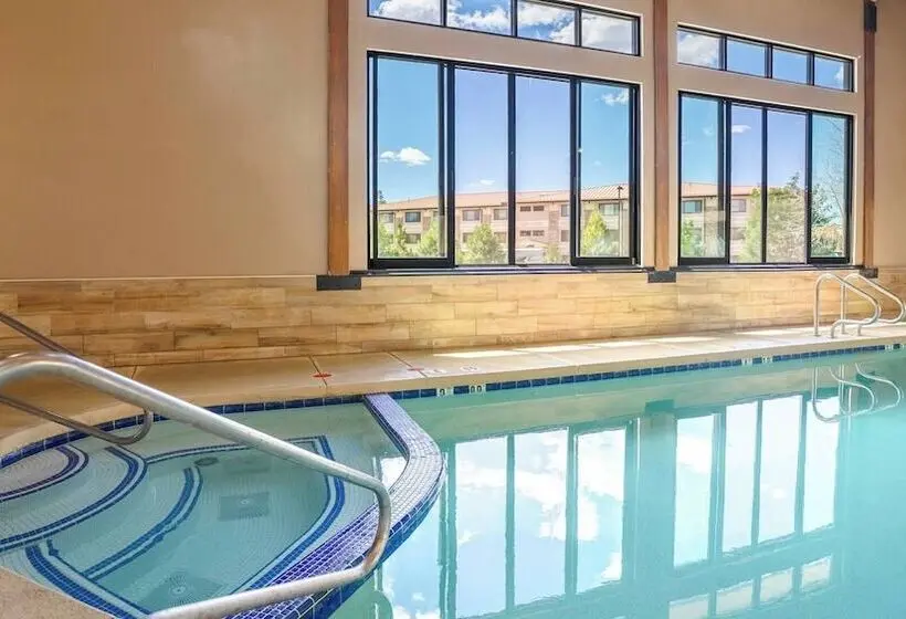 Grand Canyon Hotel & Suites