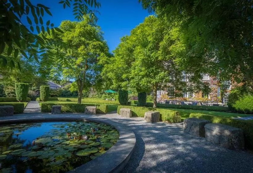 Отель Butler House