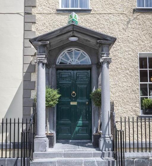 Отель Butler House