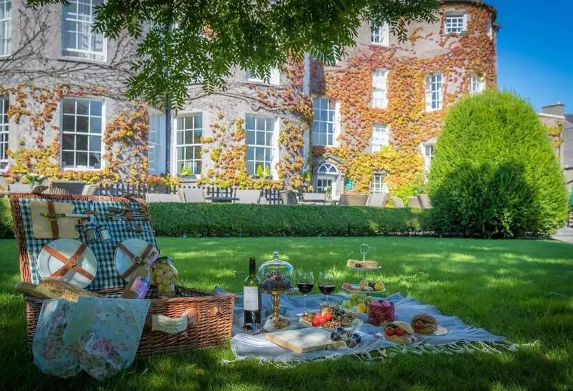 Отель Butler House