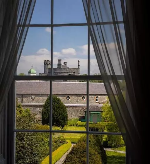 Отель Butler House