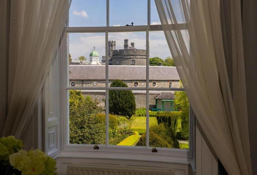 Отель Butler House