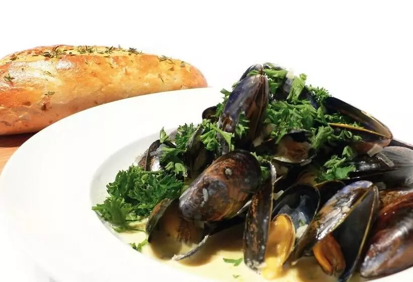 Отель Cill Aodain Court