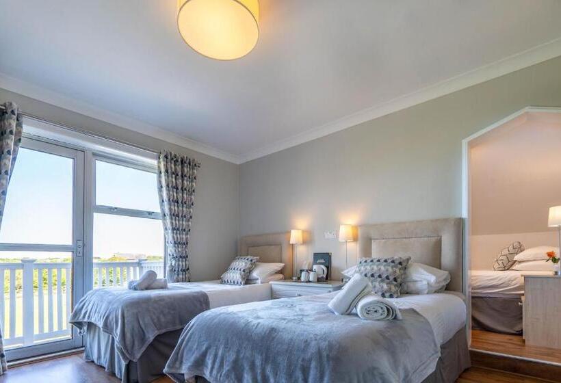 ホテル Coral Gables Guesthouse & Campsite