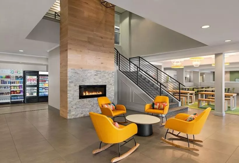 هتل Spark By Hilton Orlando Universal Blvd