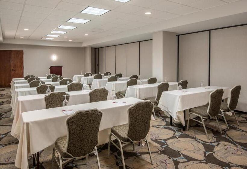 فندق Crowne Plaza Memphis Downtown, An Ihg