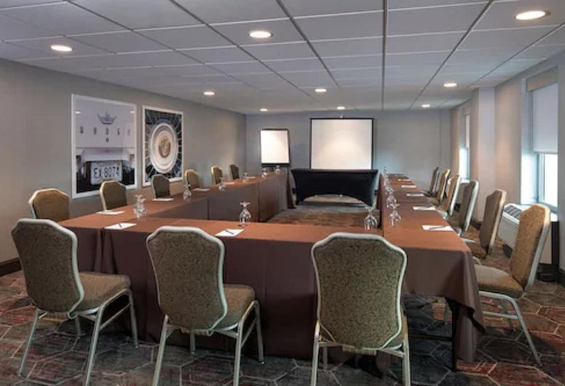 فندق Crowne Plaza Memphis Downtown, An Ihg